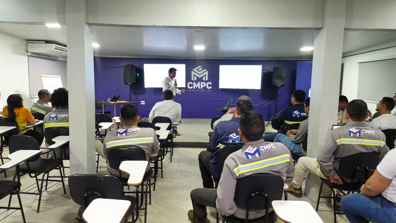 CMPC fecha novos compromissos com a Qualidade e cultura de EHS em reunião mensal