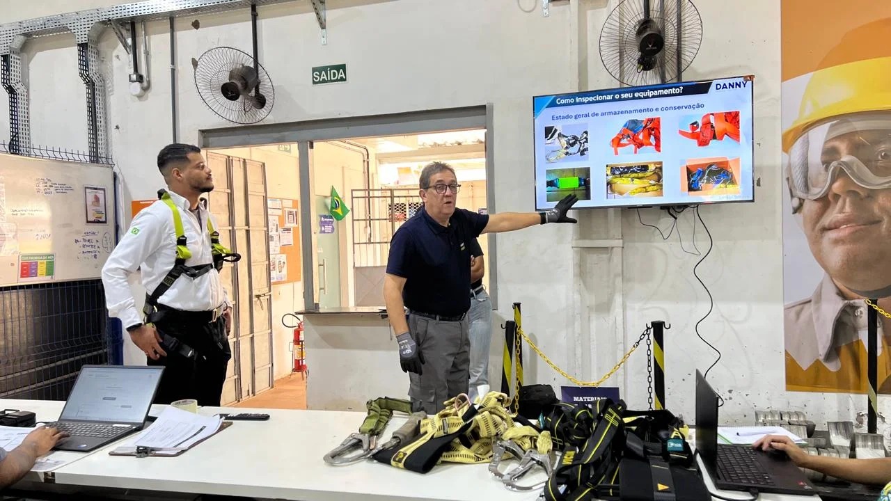 Treinamento sobre cintos de segurança busca ampliar cultura de cuidados na CMPC